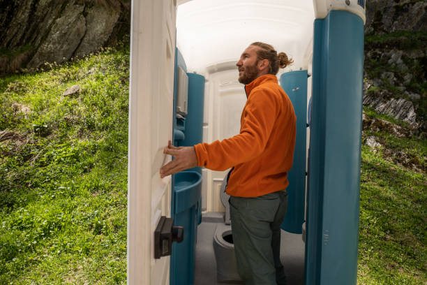 Porta potty delivery and setup in Monticello, GA